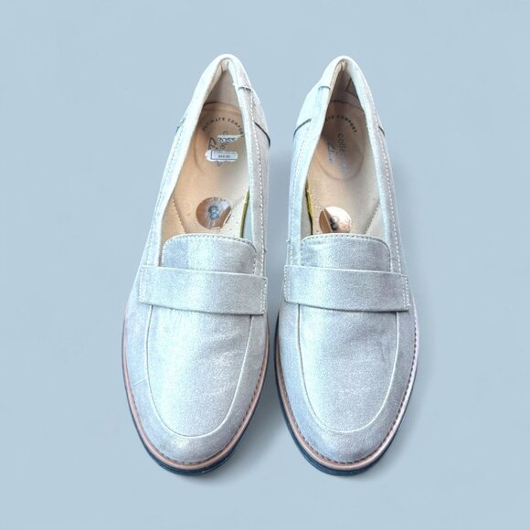 Clarks Collection Womens Gray Metallic Loafers Size 8 With Cushioned Insoles & R - Picture 1 of 6